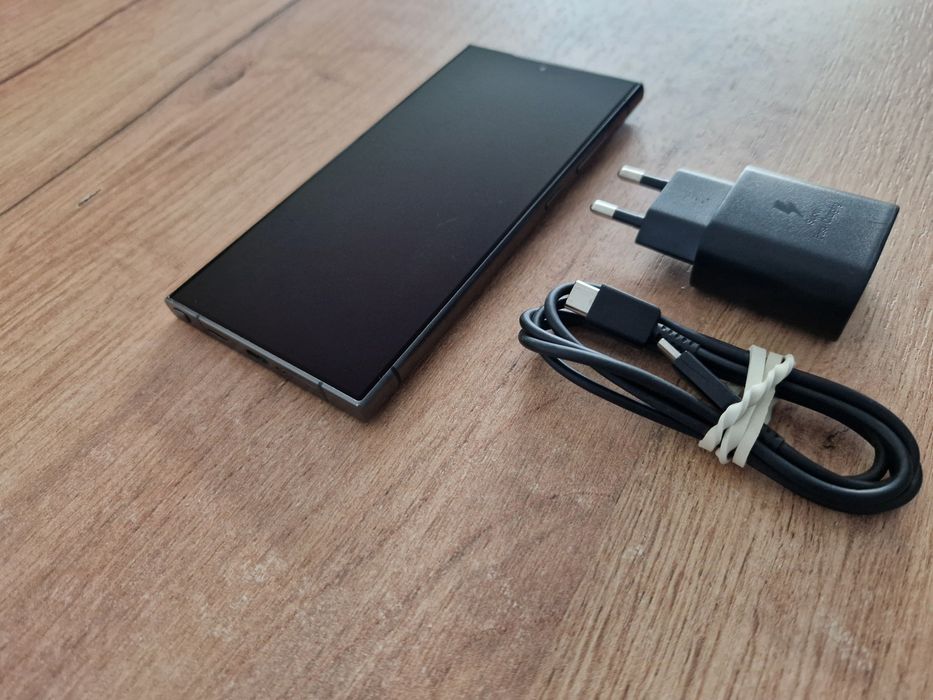 Smartfon Samsung s24 Ultra 12/512gb Brak BLOKAD Gwarancja ZESTAW
