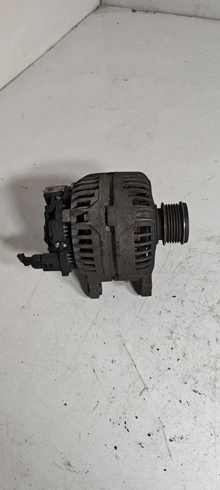 Alternator 1.9 TDI 2.0 TDI GOLF IV PASSAT B6 AUDI A3 STX100012