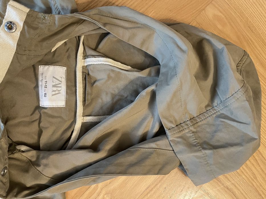 Kurtka przecidwszczowa Zara 152