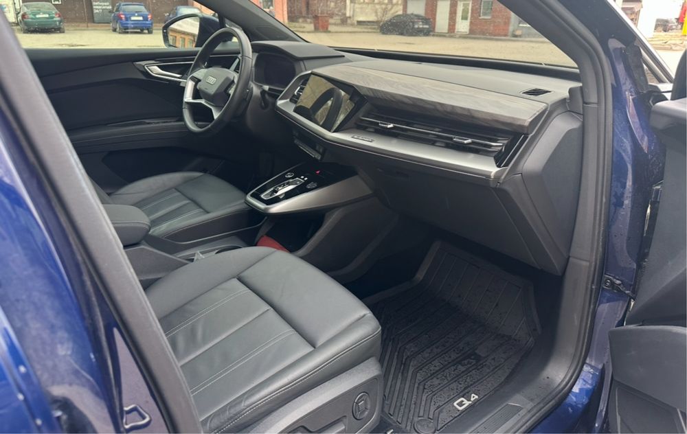 Audi Q-4 etron S-Lain