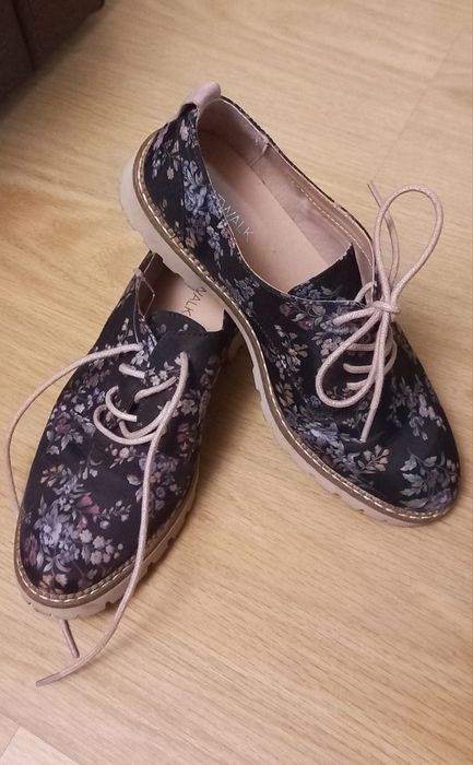 Жіноче     взуття