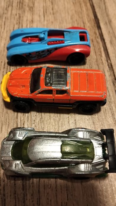 Машинка моделька