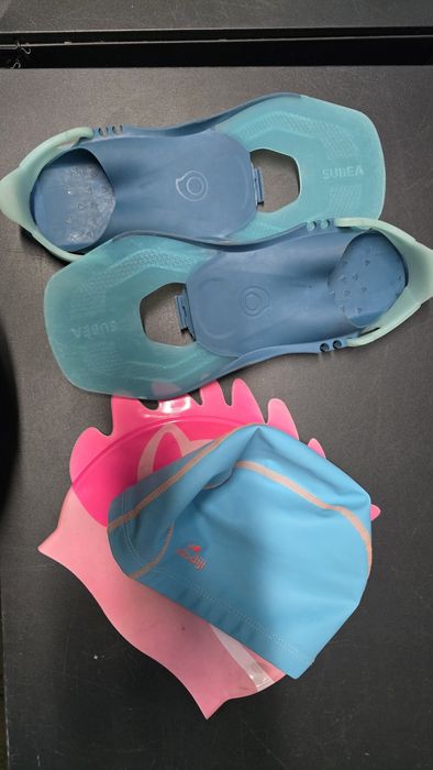 Czepki, buty, płetwy  na basen (rozm. 29-31) dla dziecka