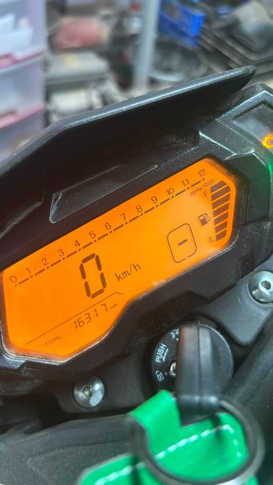 Benelli BN 125 — 2020 | 16.317 km | Akrapovič