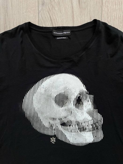 Фірмова футболка Alexander McQueen