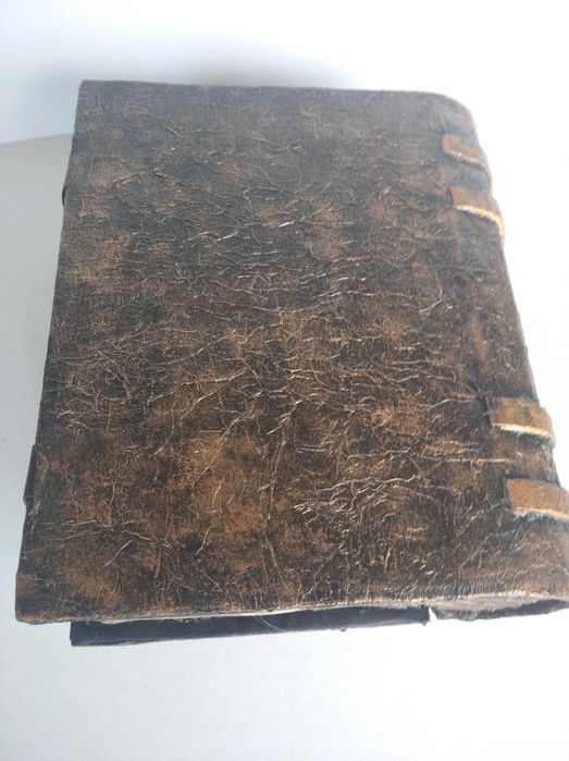 Present książka -pudelek