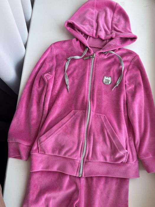 Костюм велюровий на дівчинку