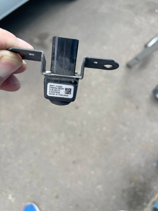 Фронтальна камера на Nissan Rogue Sport 2021 року 284F1-HV02A