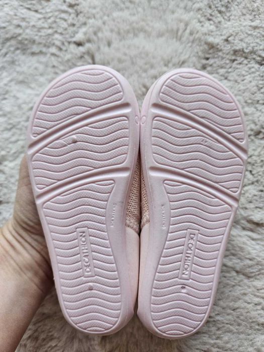 Buty do wody Aquashoes dla malucha Nabaiji Decathlon różowe