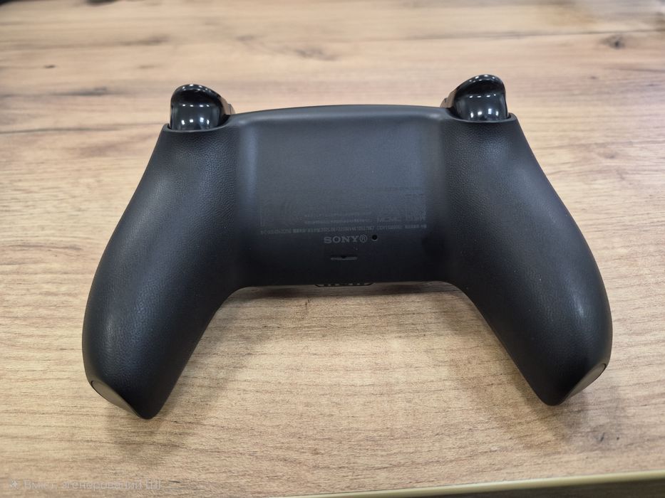 DualSense PS5 controller