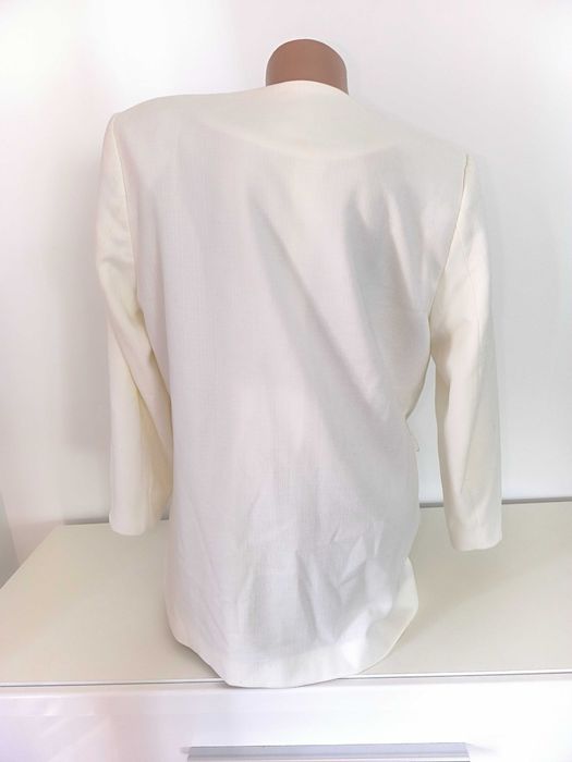 Жіночий піджак молочного кольору розмір 40 H&M