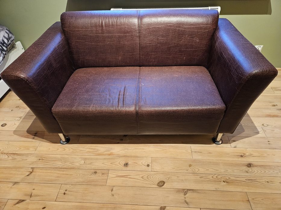 Sofa nierozkładana brązowa