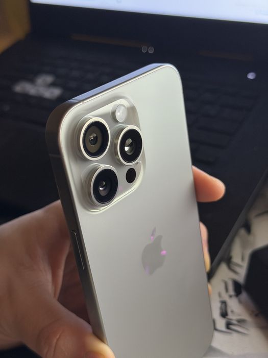 iPhone 15 Pro Max 512GB uszkodzony ekran