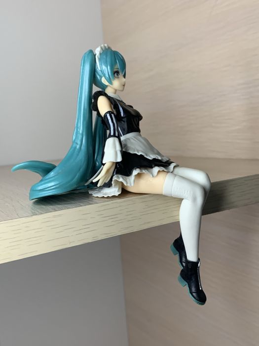 Аніме фігурка Хатсуне Міку Vocaloid Project Sekai покоївка на стіл