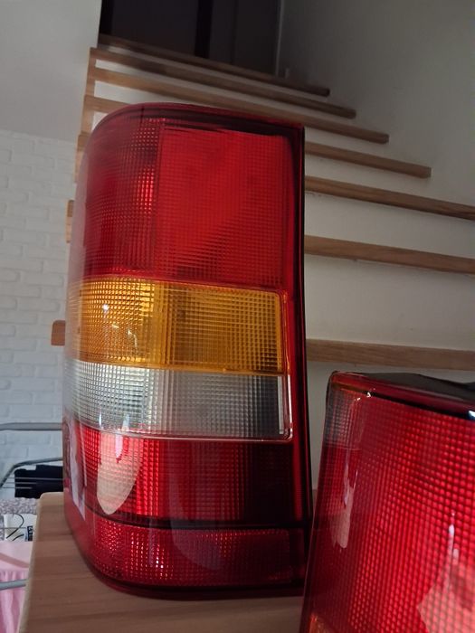 Lampy tylne merdedes vito