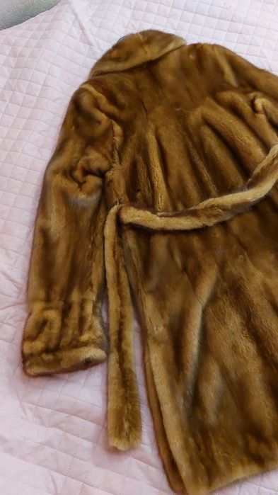 Норкова шуба довга