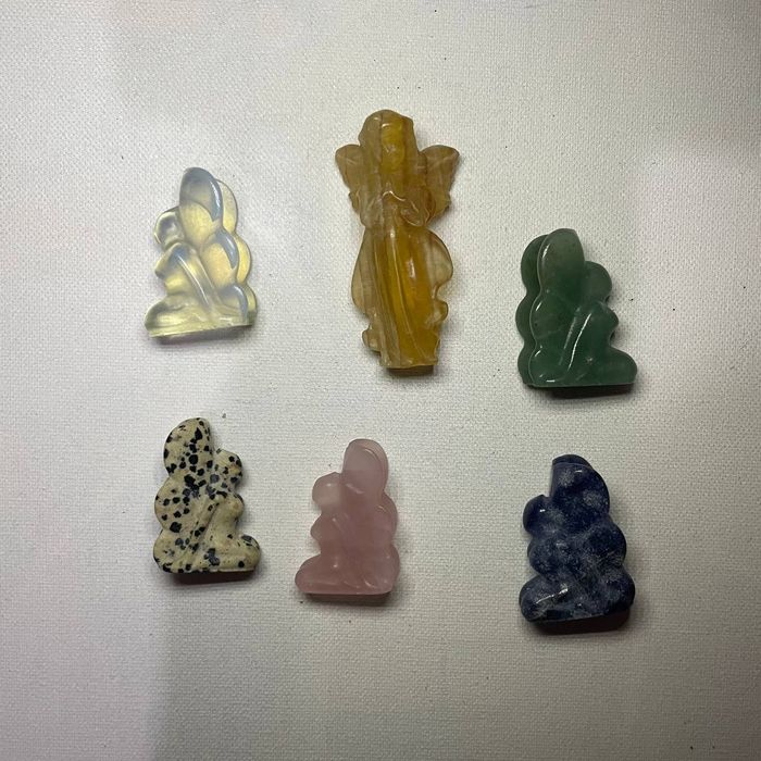 Рожевий кварц і інші мінерали