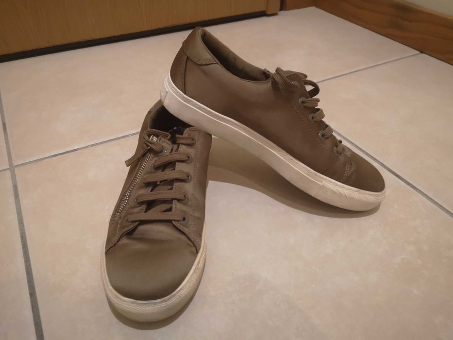 Sapatilhas verde tropa Stradivarius