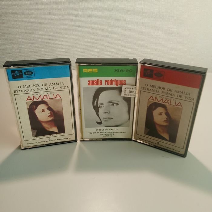 3 cassetes antigas da Amália