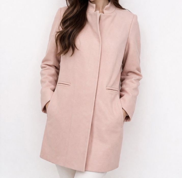 Pastelowy Damski elegancki płaszczyk taliowany brzoskwiniowy k&m