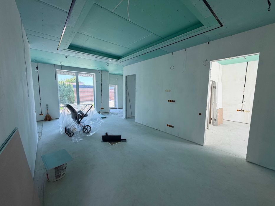 Продам Дом в закрытом поселке Кристальный