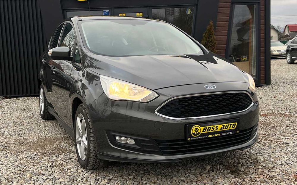ID
50904

Ford C-Max 2017 року у відмінному стані! Практичний, економічний і дуже зручний компактвен, який ідеально підійде для сім'ї та міста. Автомобіль доглянутий, обслуговувався вчасно, технічно повністю справний: двигун працює рівно, коробка перемикається плавно. Салон просторий, чистий і акуратний. Двозонний клімат-контроль, підігрів сидінь, підігрів лобового скла, підігрів дзеркал, мультифункціональне кермо, круїз-контроль — все для комфортної їзди. Встановлено сучасну мультимедіа Ford SYNC з сенсорним екраном, Bluetooth, USB, управлінням смартфоном, парктроніками. З безпеки автомобіль повністю оснащений: ABS, ESP, допомога при старті в гору, подушки безпеки по колу, контроль втоми водія, система запобігання зіткнень, датчик тиску в шинах.

Економічна витрата палива, приємна динаміка, висока якість їзди — C-Max 2017 стане відмінним варіантом для тих, хто шукає практичний, місткий і надійний автомобіль з сучасним оснащенням.