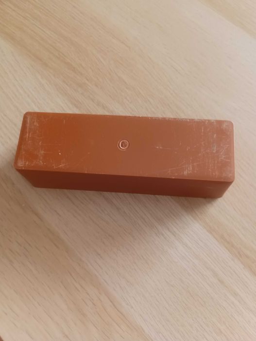 Jogo de Dominós com Caixa