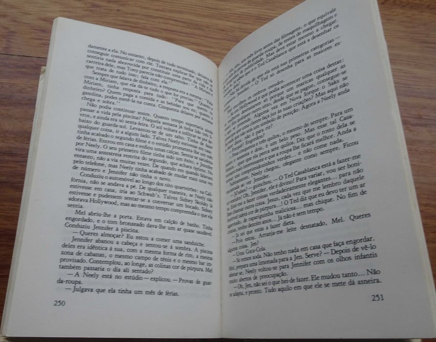 O Vale das Bonecas de Jacqueline Susann