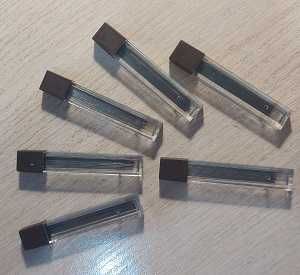 Бейджі горизонтальні.Кнопки в уп. по 36 шт. Стрижні до олівця 0,5 В