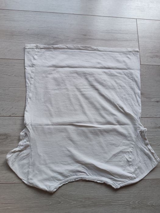 Biała bluzka podkoszulek t-shirt koszulka 152