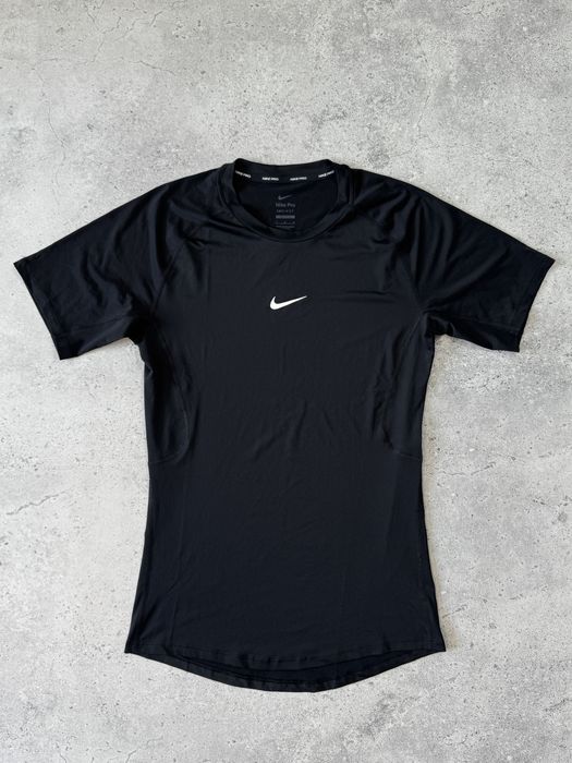 Nike Pro Combat Center Logo  рашгард чоловічий