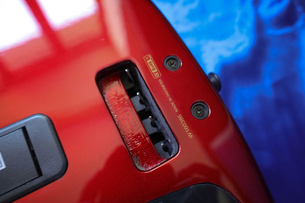 NS Design WAV4 Radius Bass 2016