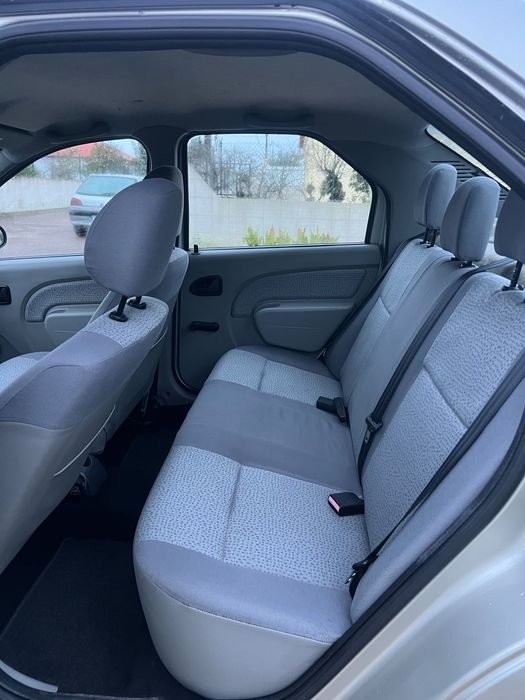 Dacia Logan 1.6 2006