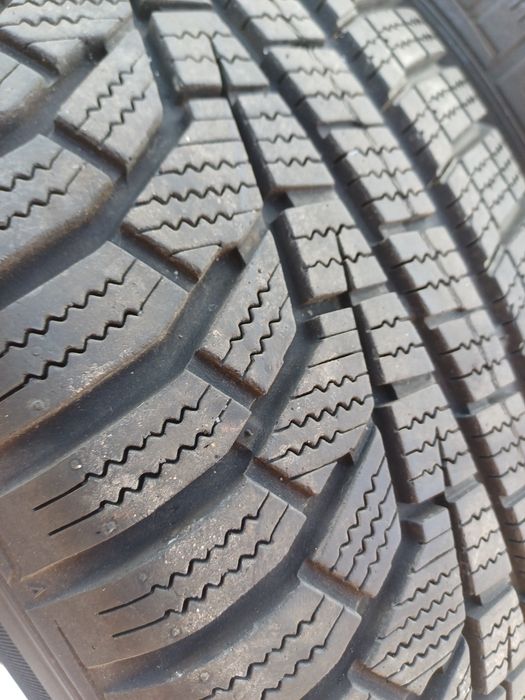 Opony 215 70 R16 100T Hankook Winter iCept Evo 2 SUV