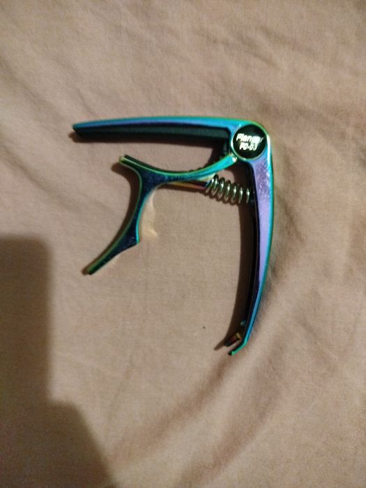 Продам каподастра металлический