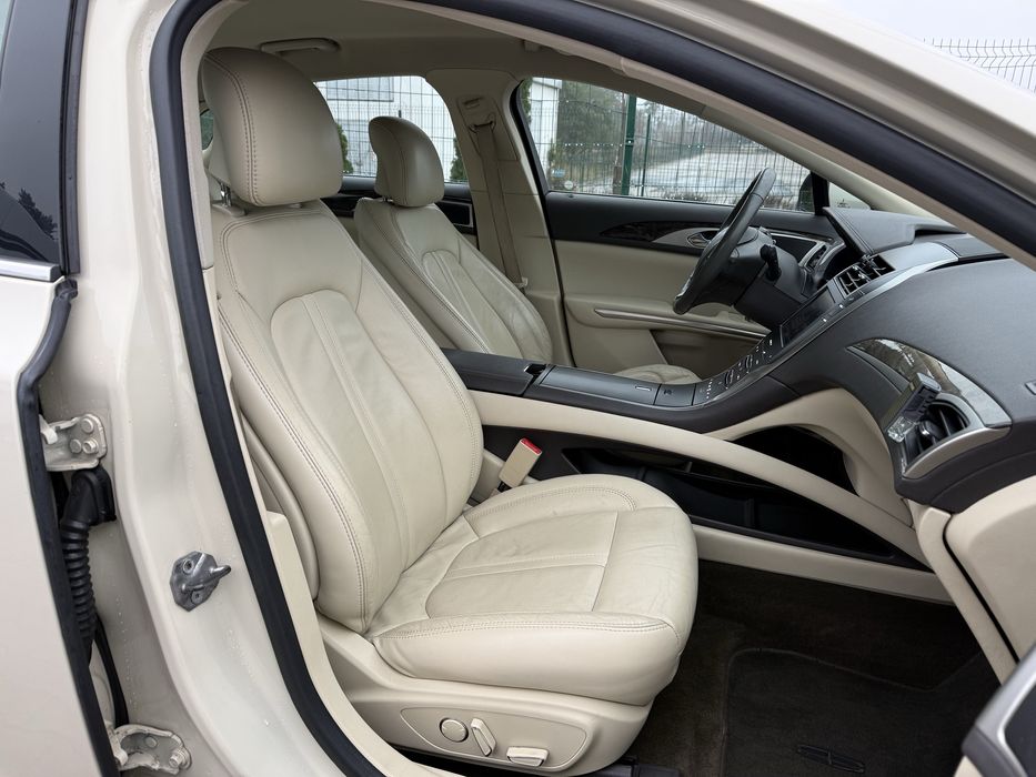 Lincoln MKZ 2014 року, 2.0 Hybrid, автомат, передній привід.