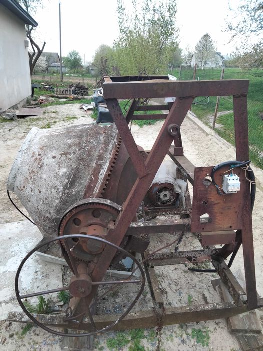 Промисловий Бетонозмішувач