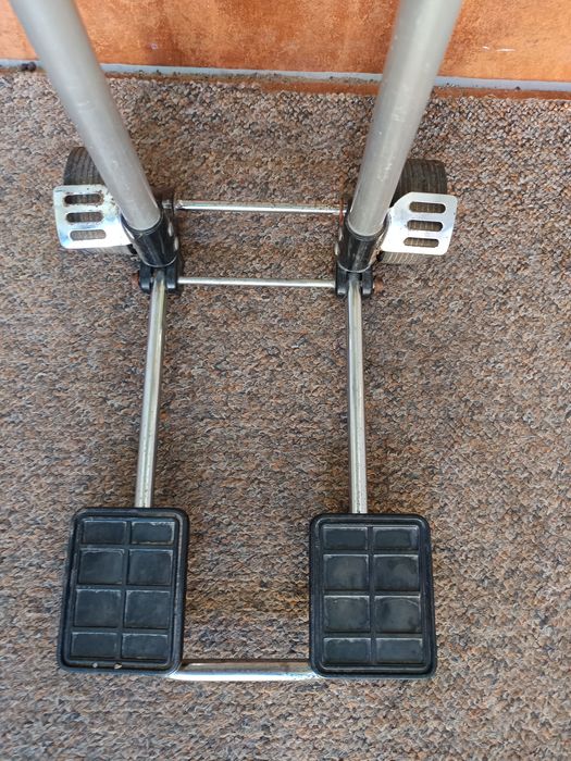 Wózek transportowy na kółkach skladany