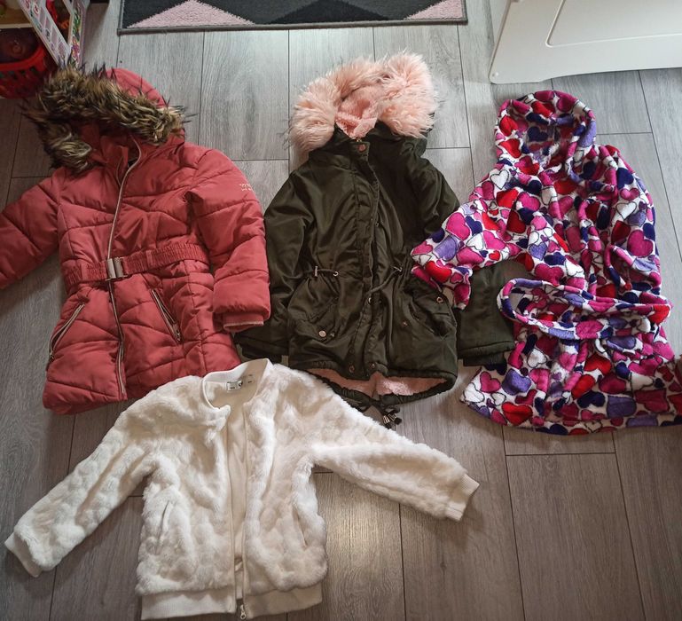 Paka ubrań dla dziewczynki 110