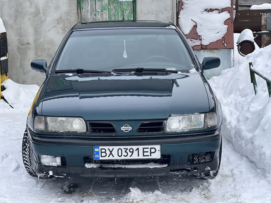 Ніссан пример 2.0 газ бенз