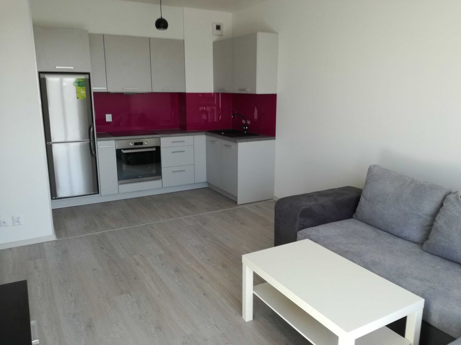 Wynajme piękny Dwu pokojowy Apartament na Obywatelskiej 43