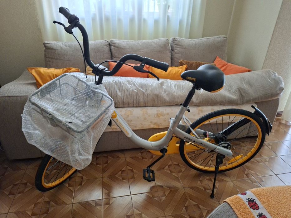 Vendo bicicleta NOVA