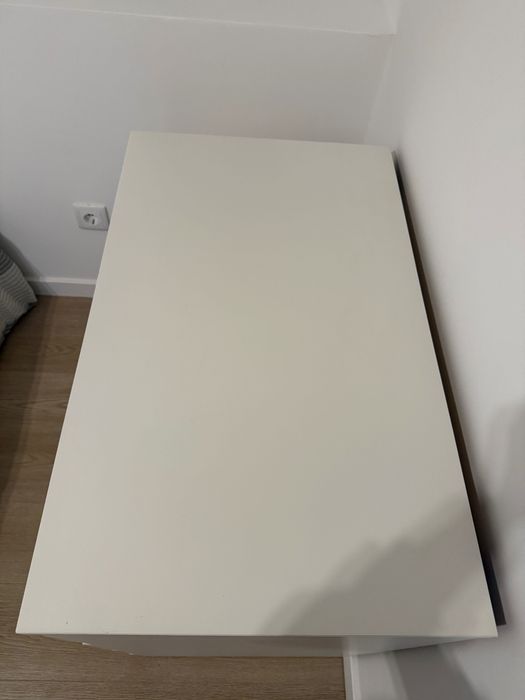 Cômoda Malm c/3 gavetas - estado impecável