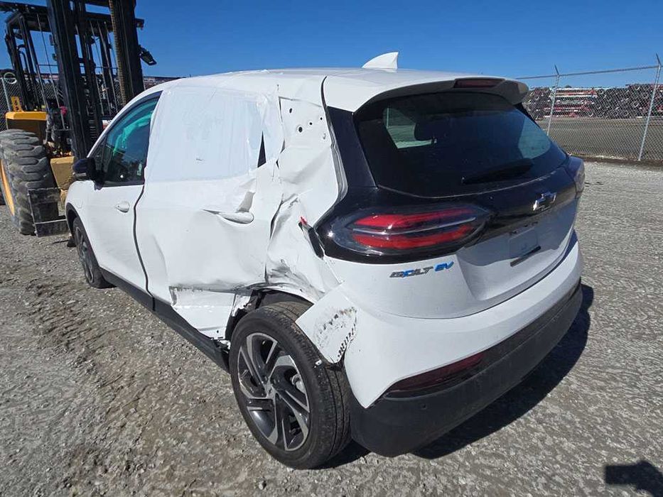 Продаж електромобіля Chevrolet Bolt EV 2LT | Авто та запчастини зі США