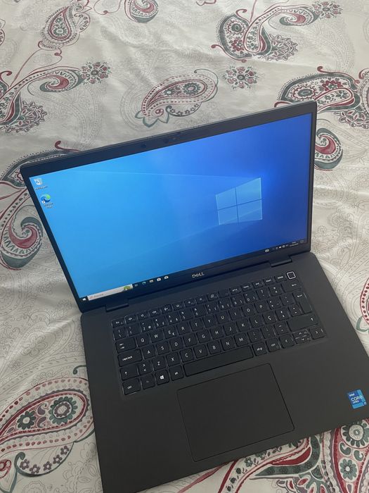Portátil Dell Latitude 7520