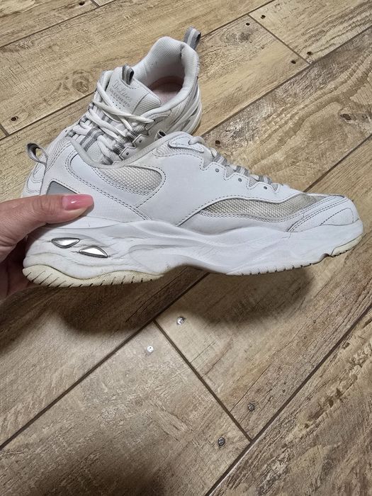 Кросівки жіночі Skechers D'Lites 38.5 розмір