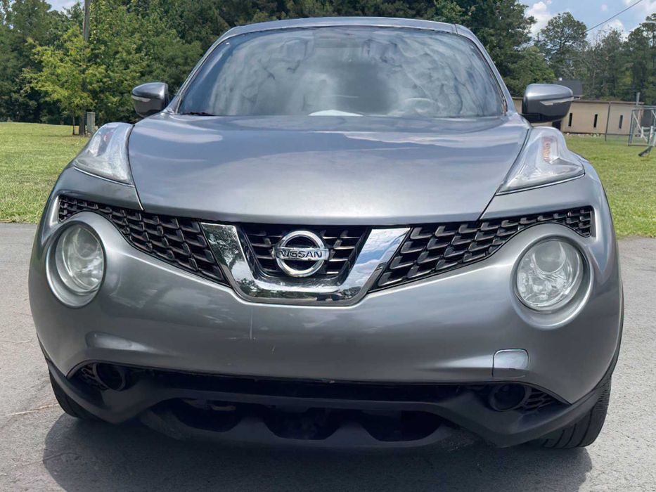 Nissan Juke SV      2016