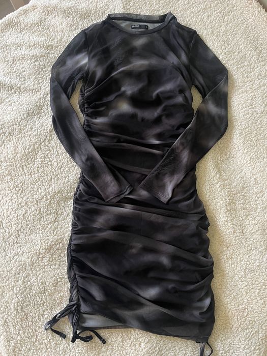 Sukienka mini siateczka Cropp XS