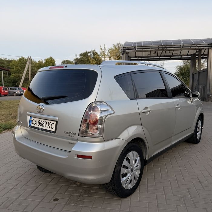 Toyota Corolla Verso 2008 дизель.
