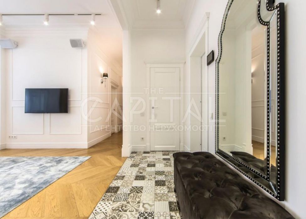 Аренда  4-к квартиры  11 м2 ЖК Французский квартал 2  Центр